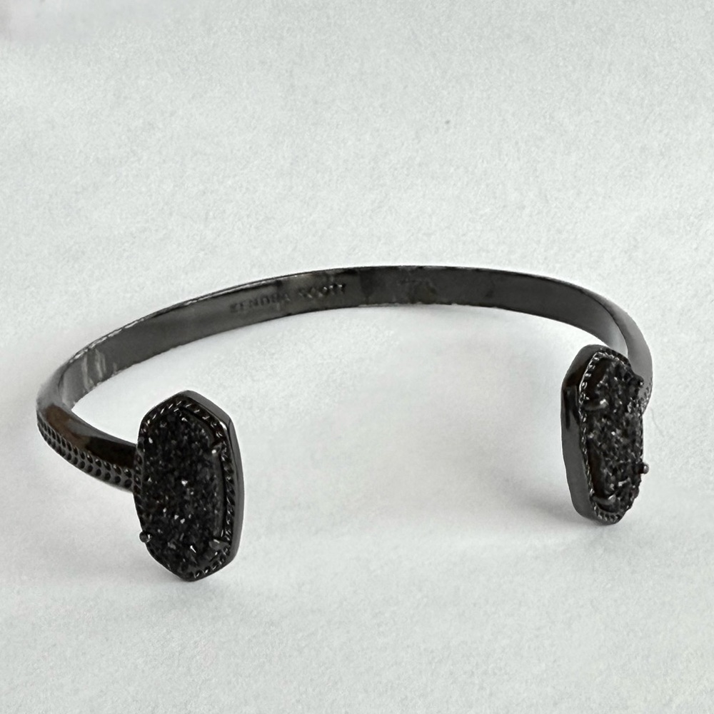 Kendra Scott • Elton Cuff Bracelet • Gunmetal Drusy Stone